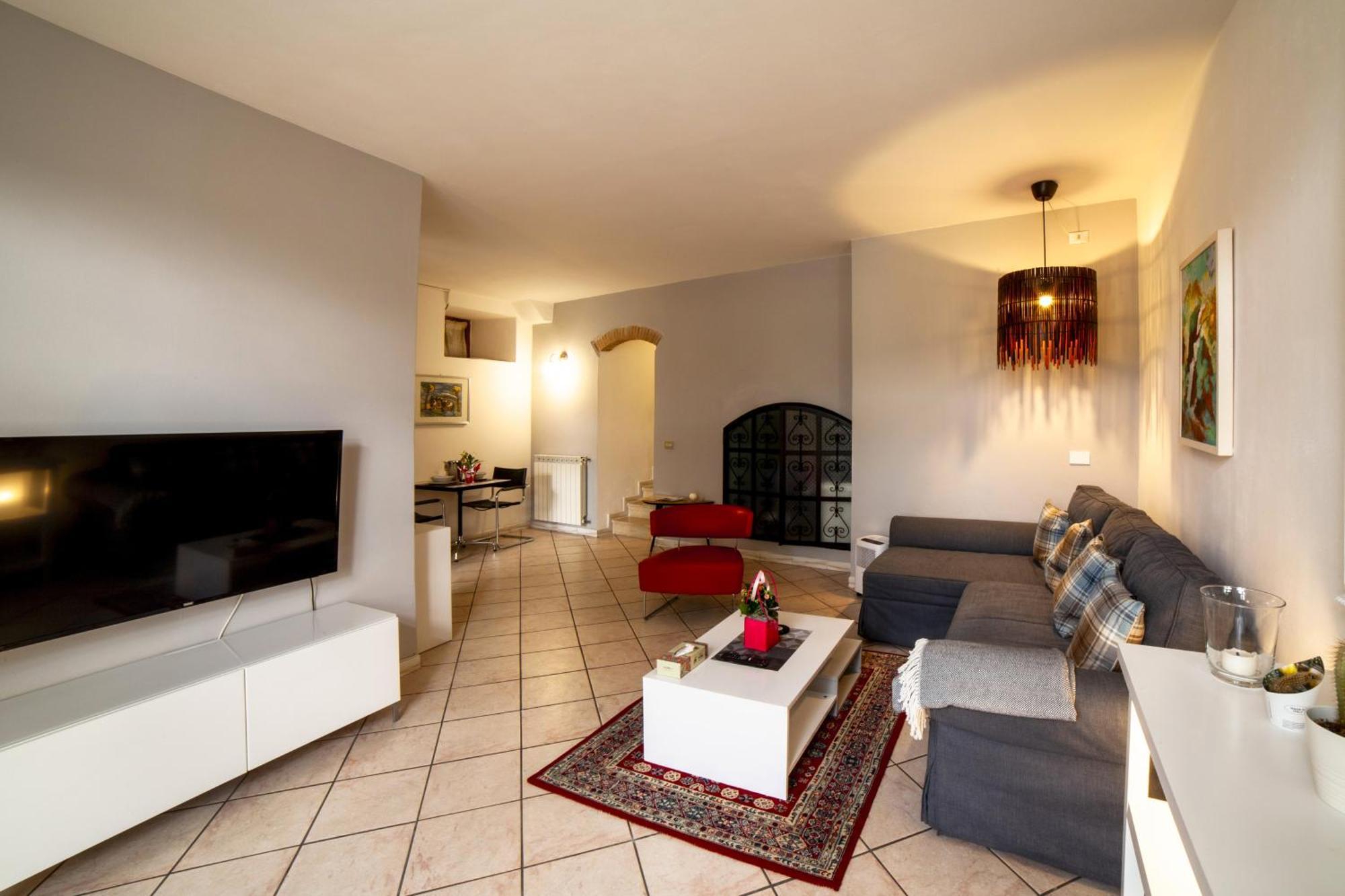 Casa Carlo Lägenhet Barga Exteriör bild